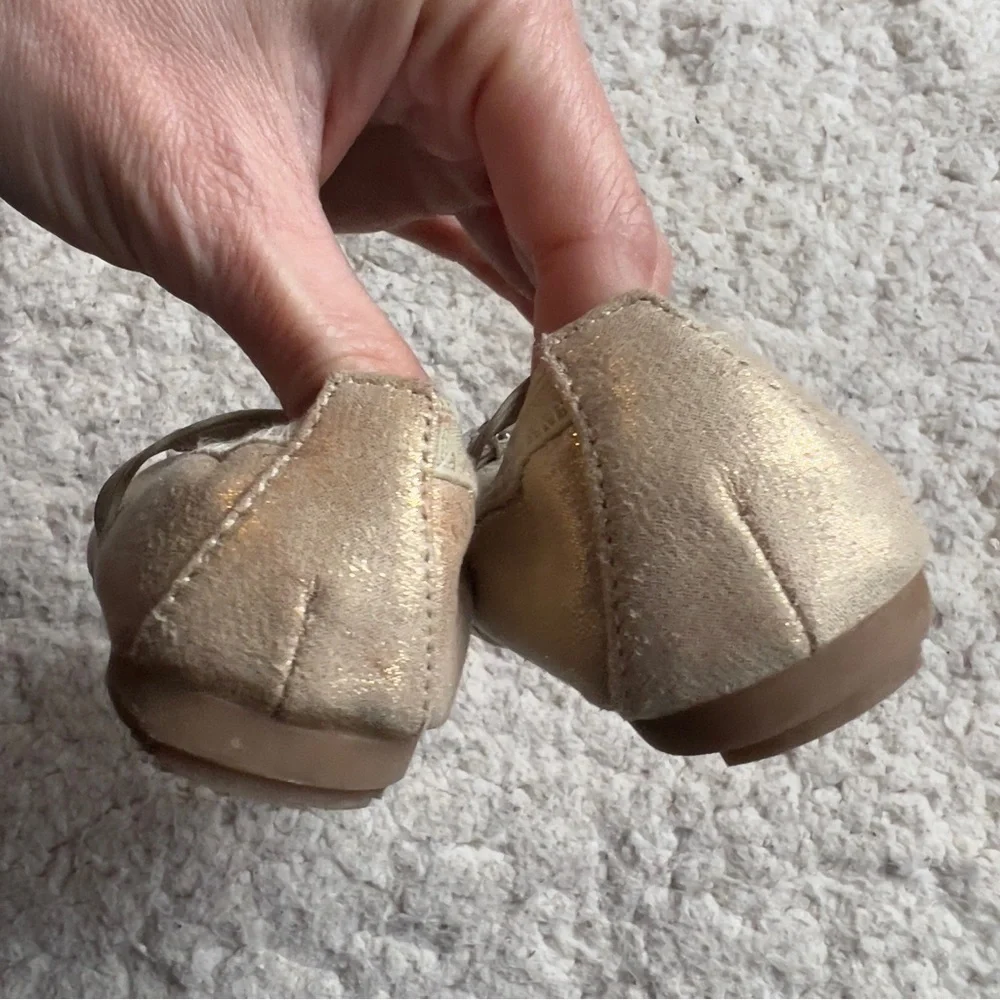 Stuart Weitzman Fannie Stardust Mary Jane Gold Sparkle Baby Ballets Sz 5